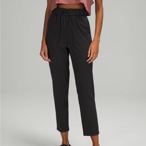 Lululemon On the Fly Pant 7/8 Length